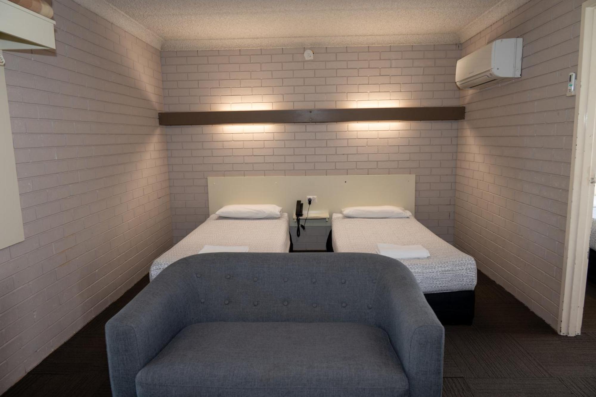 Tumut Valley Motel Pet Friendly Zewnętrze zdjęcie