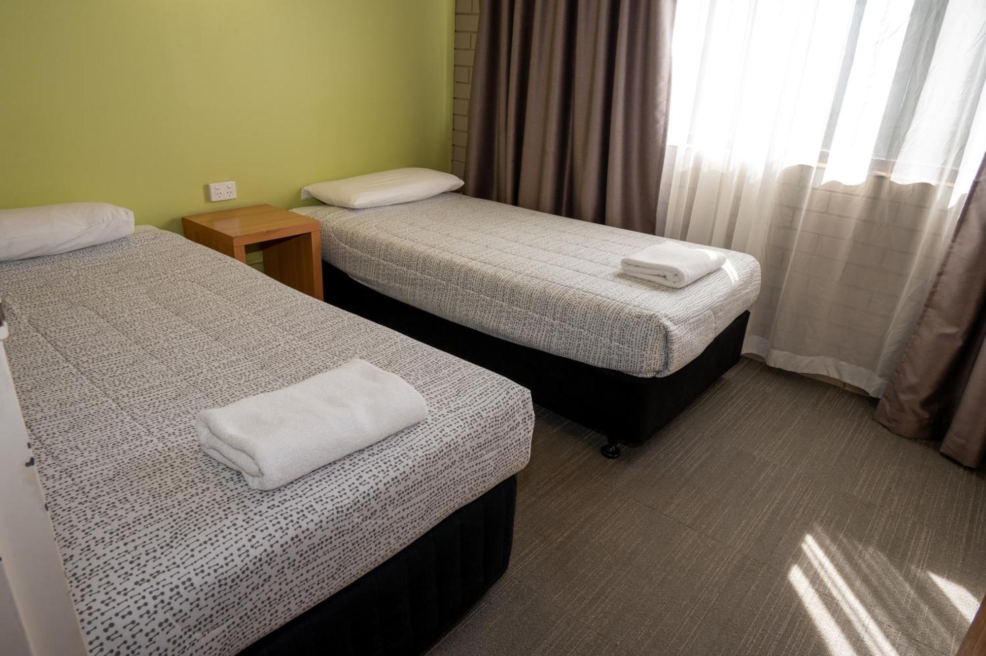 Tumut Valley Motel Pet Friendly Zewnętrze zdjęcie